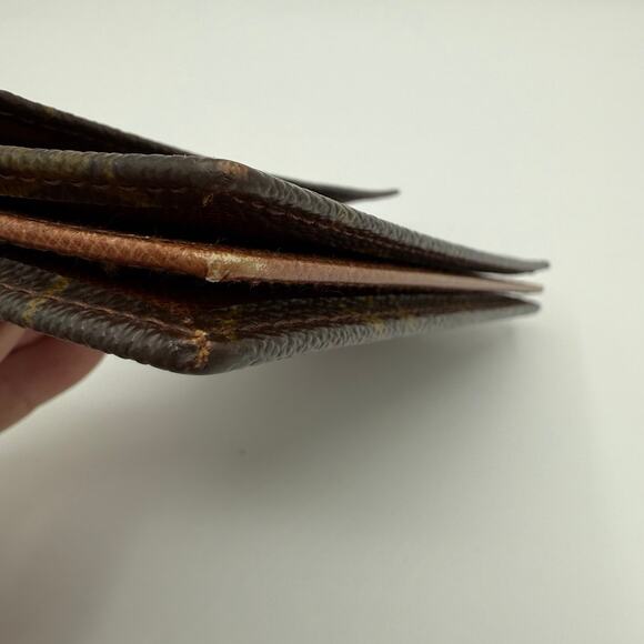 Louis Vuitton Monogram Bifold Wallet - Made in France - Vintage - Picture 8 of 14